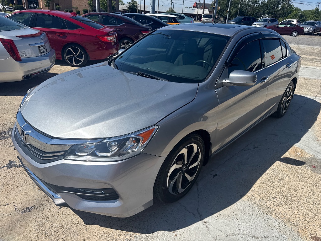 2017 Honda Accord EX-L V-6 Auto Navi w/Honda Sensing PZEV's photo