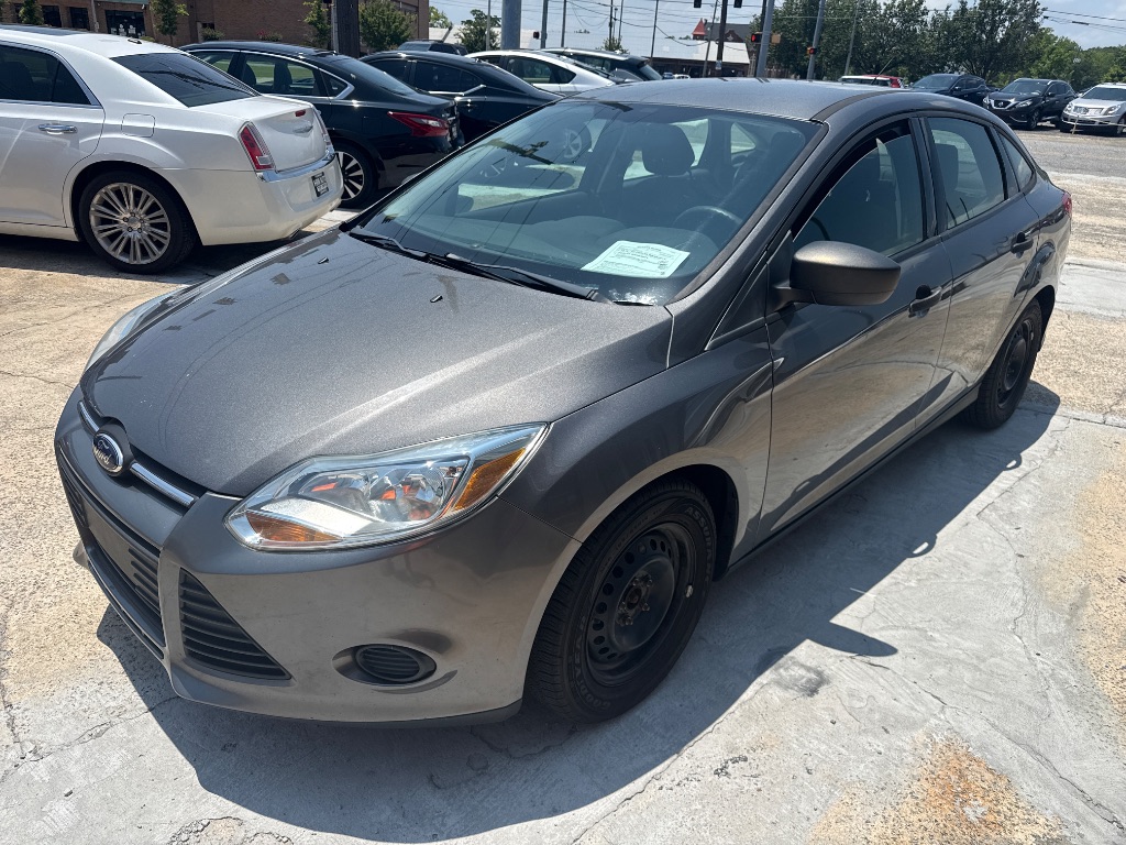 2012 Ford Focus Sedan S's photo