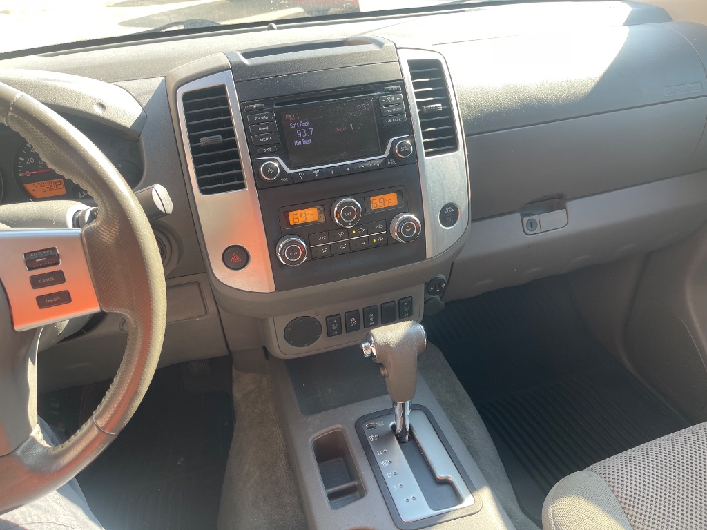 2018 Nissan Frontier SV - Photo 15