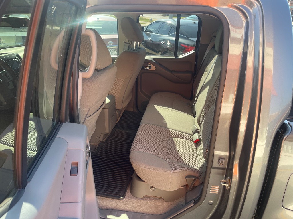 2018 Nissan Frontier SV - Photo 10