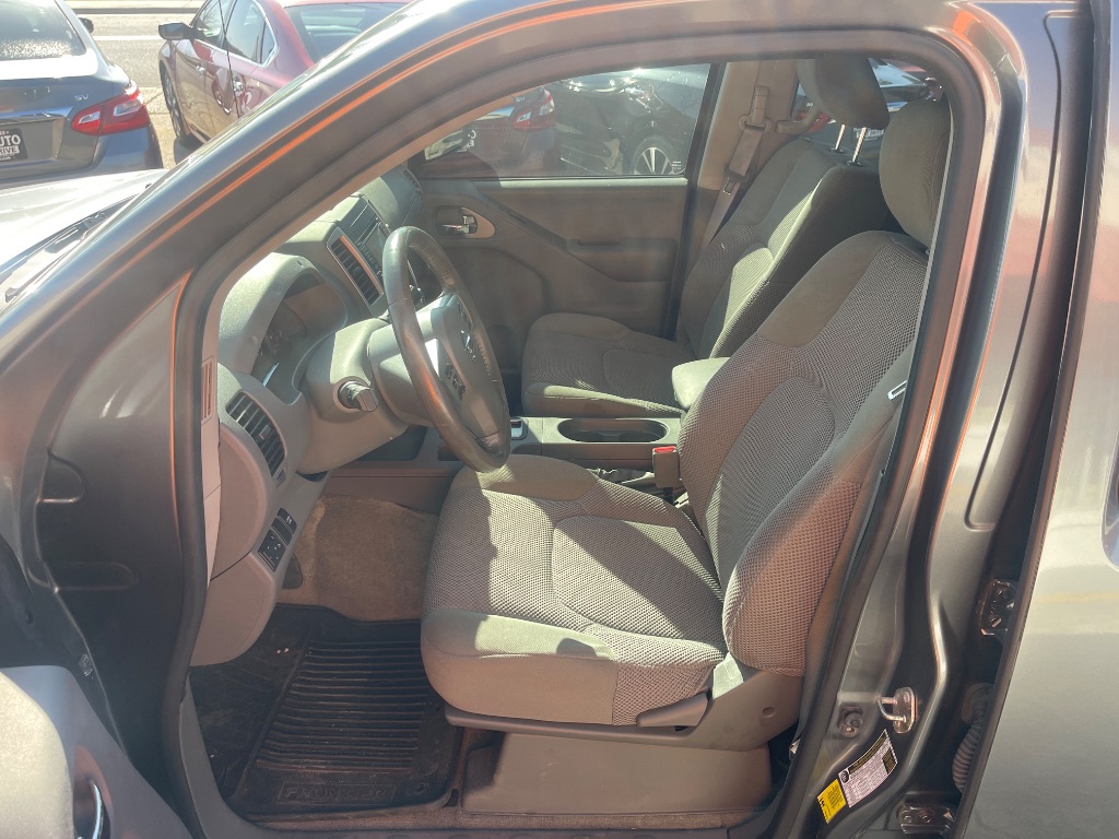 2018 Nissan Frontier SV - Photo 9