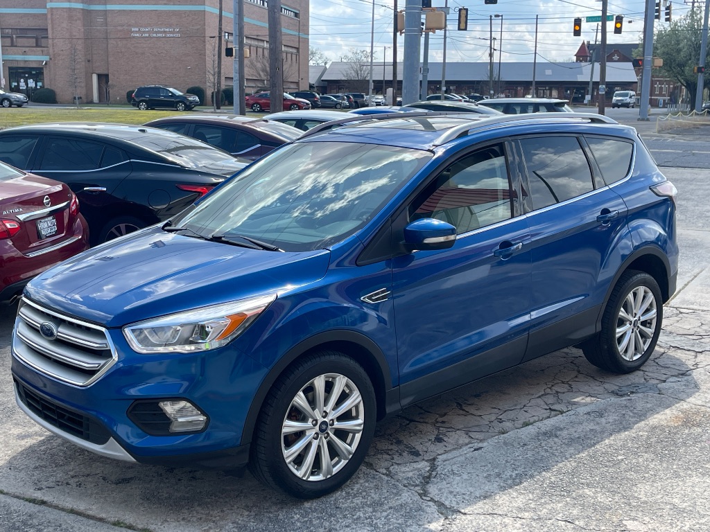 2017 Ford Escape Titanium's photo