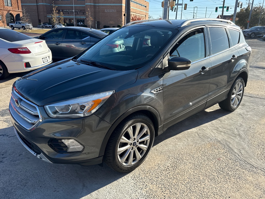 2017 Ford Escape Titanium's photo